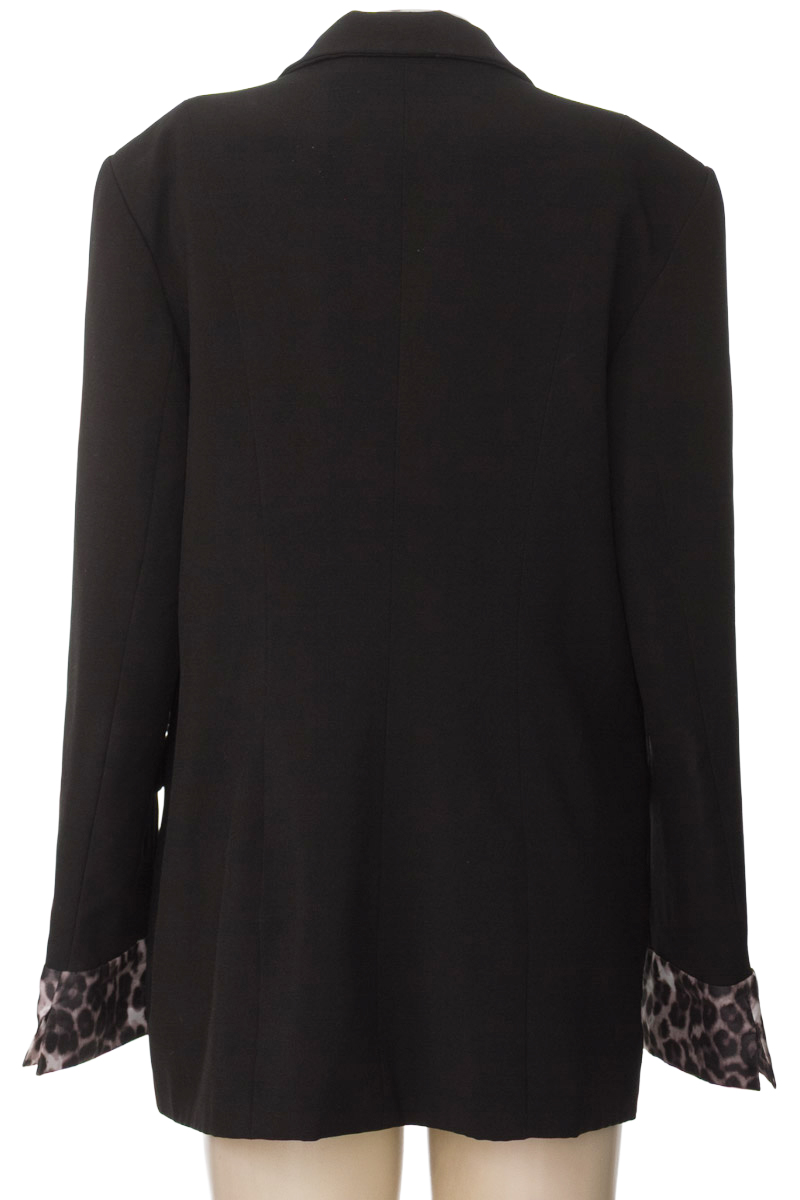 Chaqueta / Abrigo color Negro - Closeando