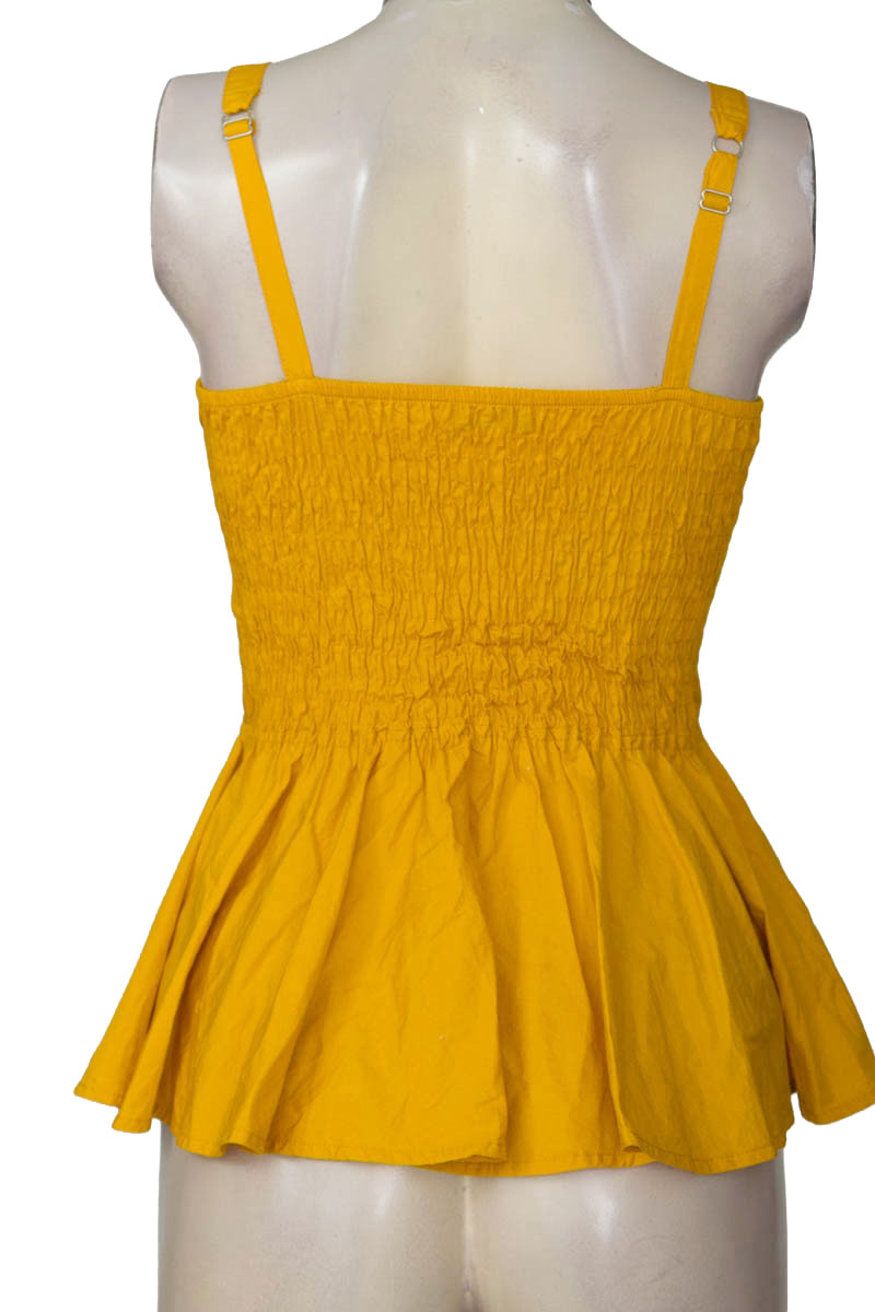Top / Camiseta color Mostaza - Tennis