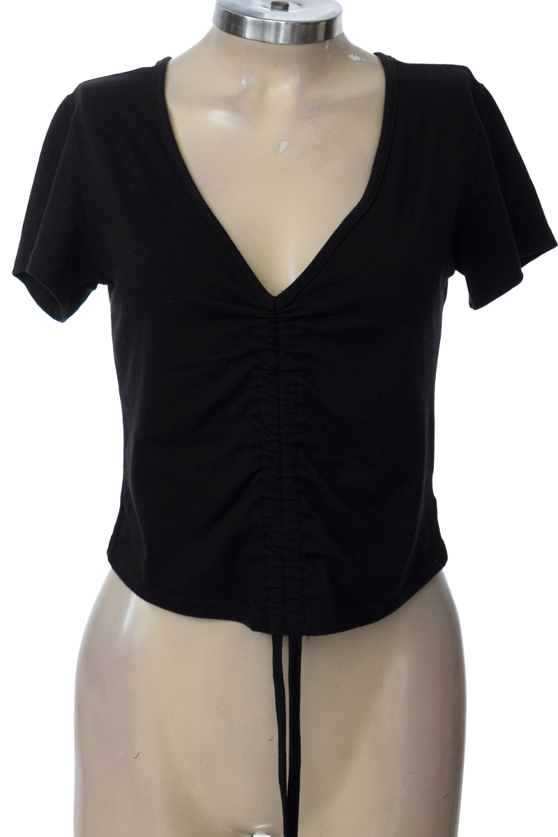 Top / Camiseta color Negro - Carmel