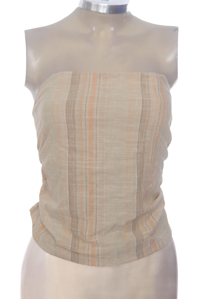 Top / Camiseta color Café - Divided by H&M