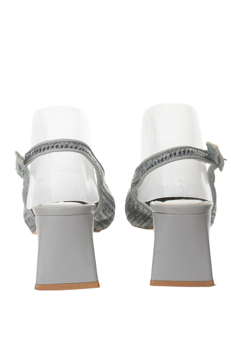 Zapatos color Azul - Bata