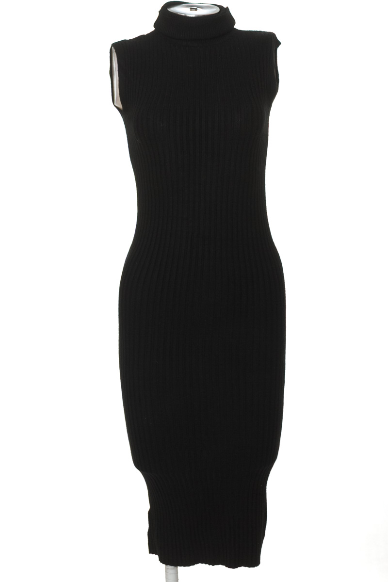 Vestido / Enterizo color Negro - Closeando