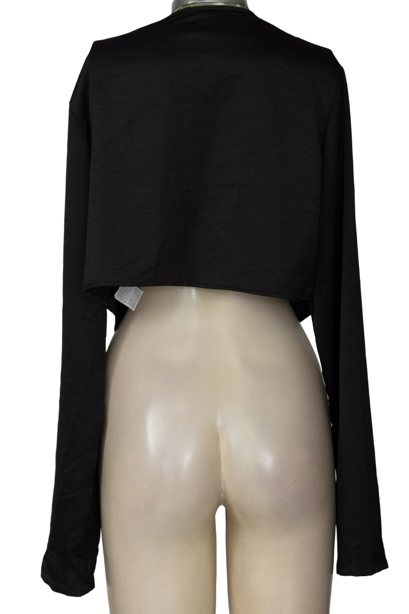Blusa color Negro - Closeando