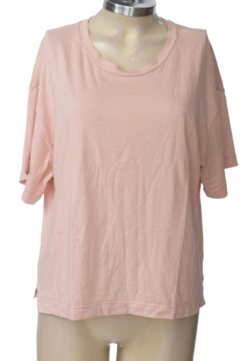 Top / Camiseta color Rosado - Punto Blanco
