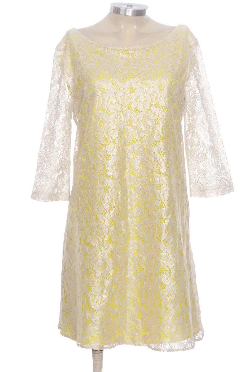 Vestido / Enterizo color Beige - Axara