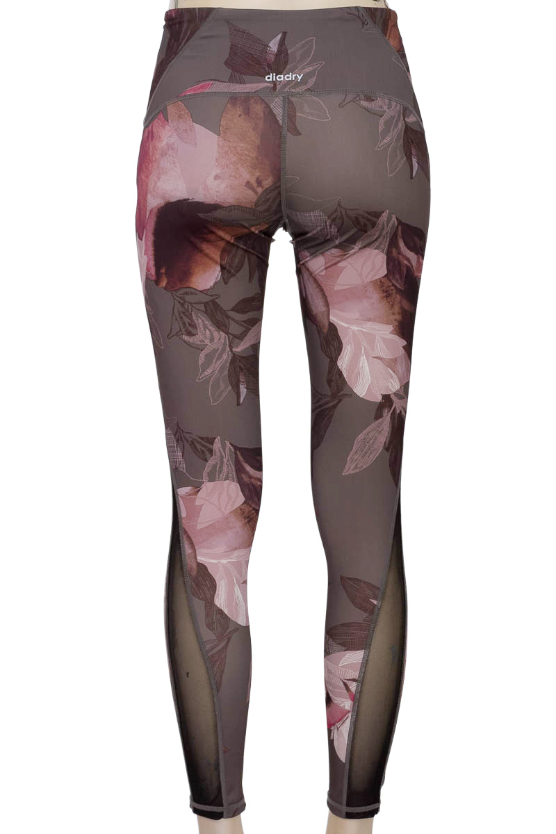 Ropa Deportiva / Salida de Baño color Verde - Diadora