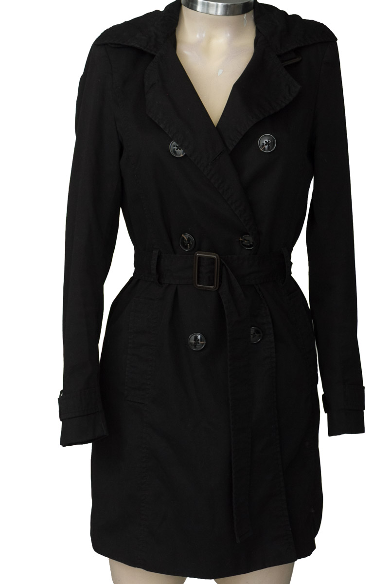 Chaqueta / Abrigo color Negro - Stradivarius