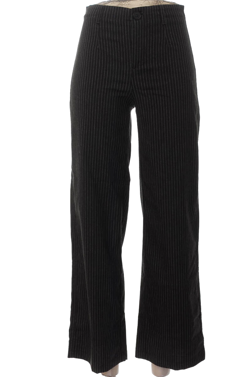 Pantalones color Negro - Bershka