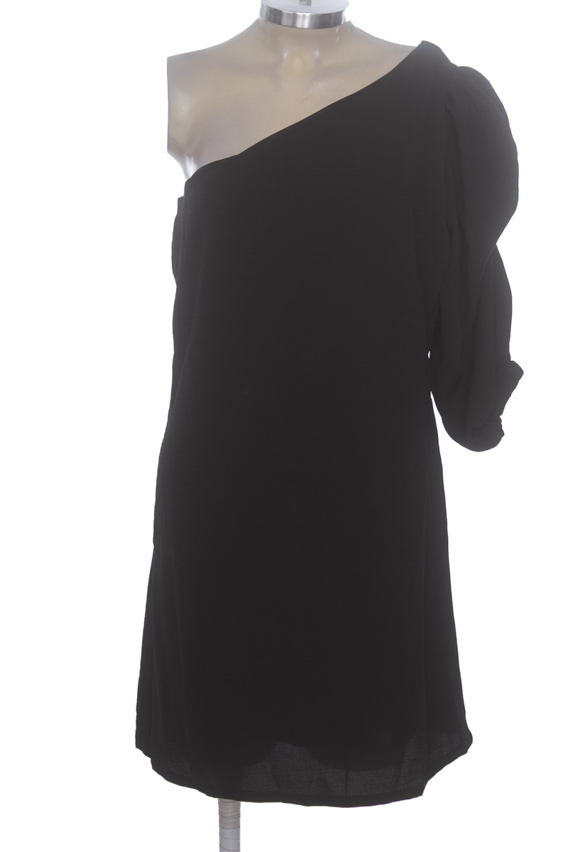 Vestido / Enterizo color Negro - California Inn