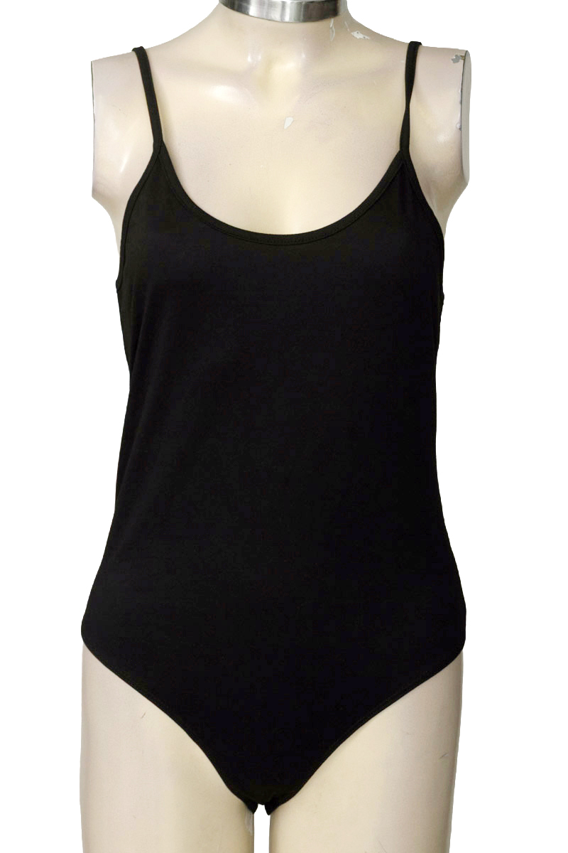 Top / Camiseta color Negro - Closeando