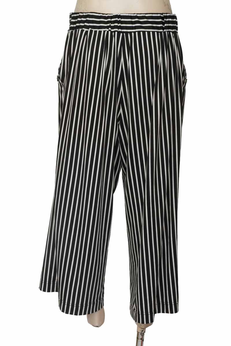 Pantalones color Negro - Robert Louis