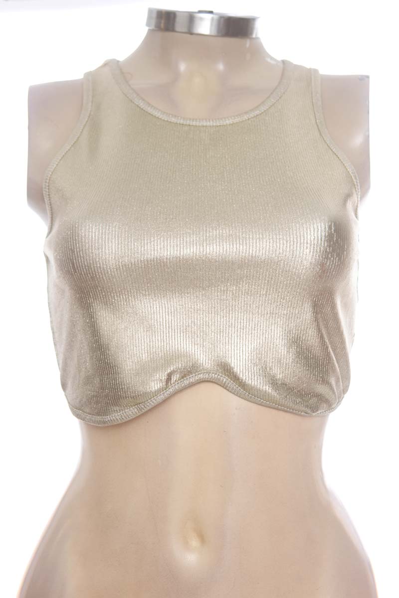 Top / Camiseta color Dorado - Follow me 