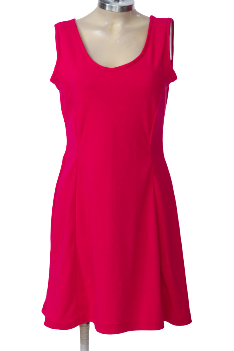 Vestido / Enterizo color Fucsia - Closeando