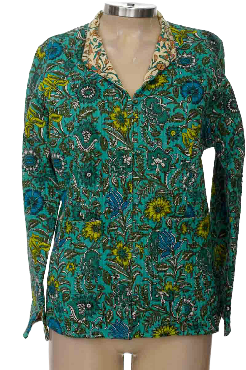 Chaqueta / Abrigo color Verde - Closeando