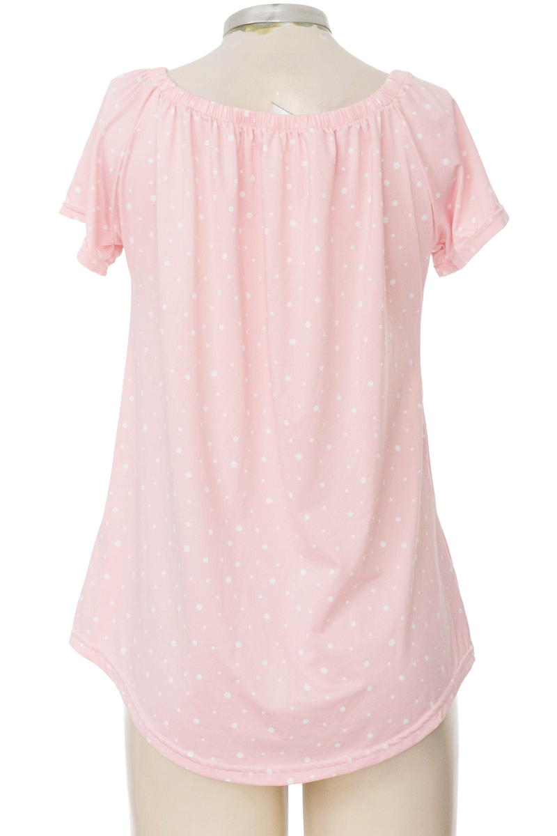 Top / Camiseta color Rosado - Closeando