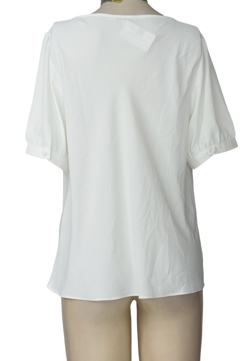 Blusa color Blanco - Naked Zebra