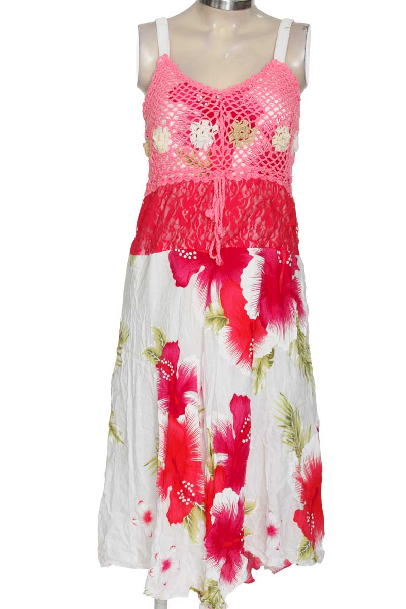 Vestido / Enterizo color Blanco - Closeando