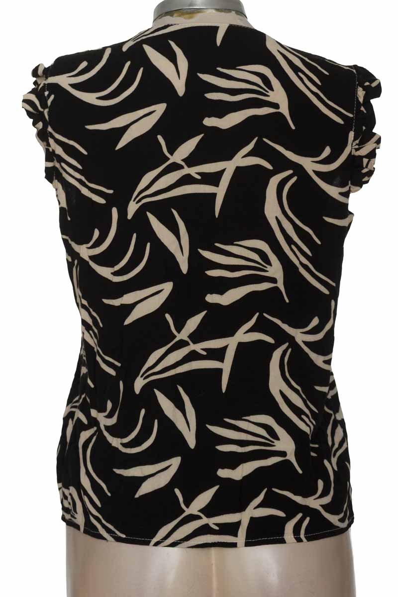 Blusa color Negro - Closeando