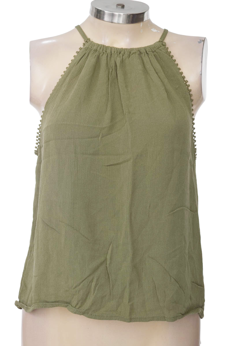 Top / Camiseta color Verde - Divided by H&M