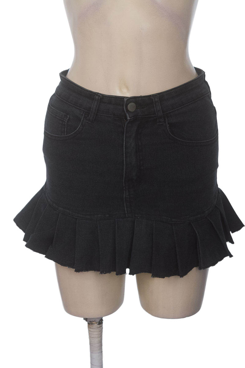 Falda color Negro - Forever 21