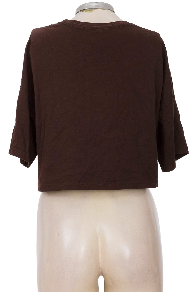 Top / Camiseta color Café - Koaj