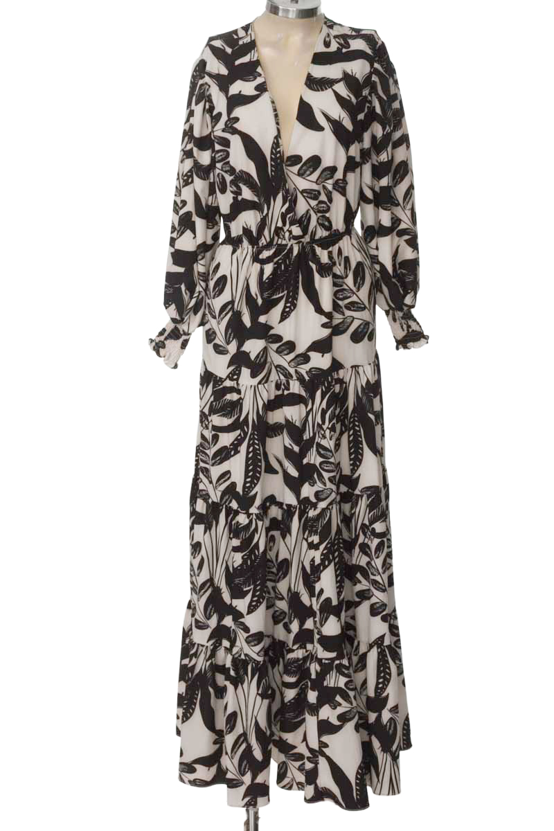 Vestido / Enterizo color Negro - Te quiero ver Churrisima Pepita Pérez