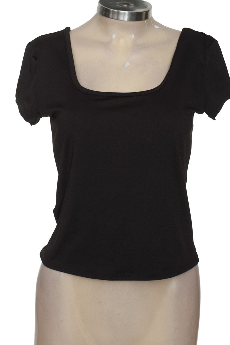 Top / Camiseta color Negro - Real Human