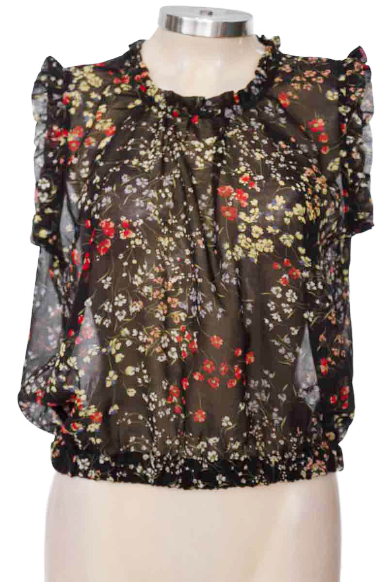 Top / Camiseta color Negro - Koaj