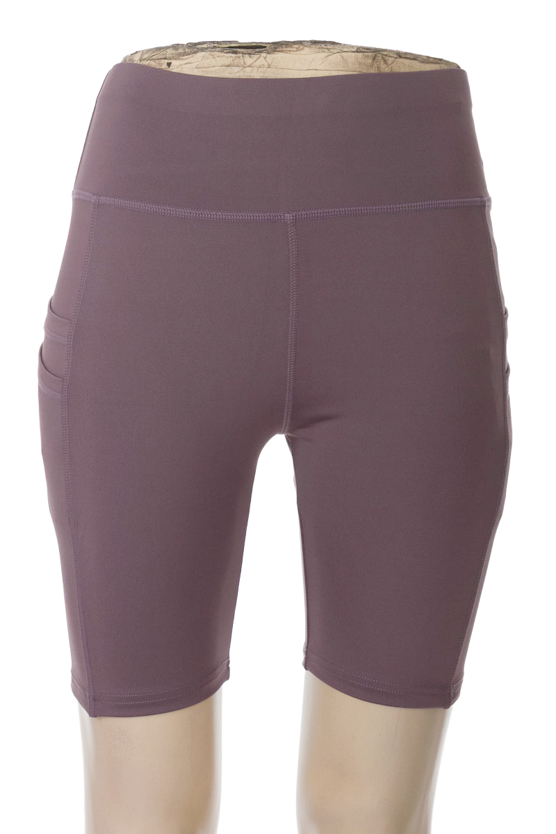 Ropa Deportiva / Salida de Baño color Gris - Closeando