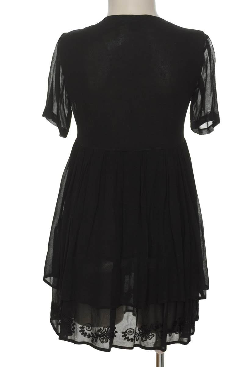 Vestido / Enterizo color Negro - Awesome