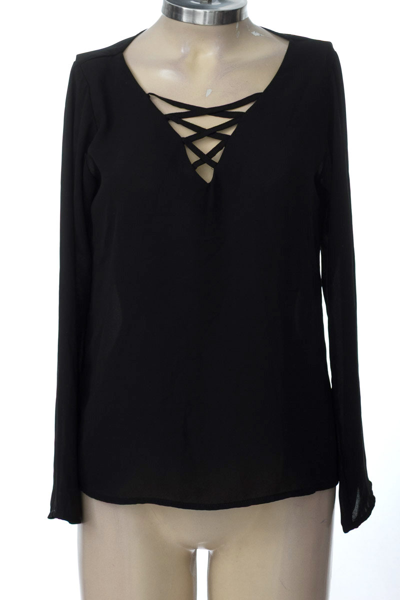 Blusa color Negro - Closeando