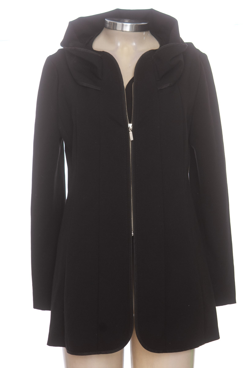 Chaqueta / Abrigo color Negro - Julieta Suárez