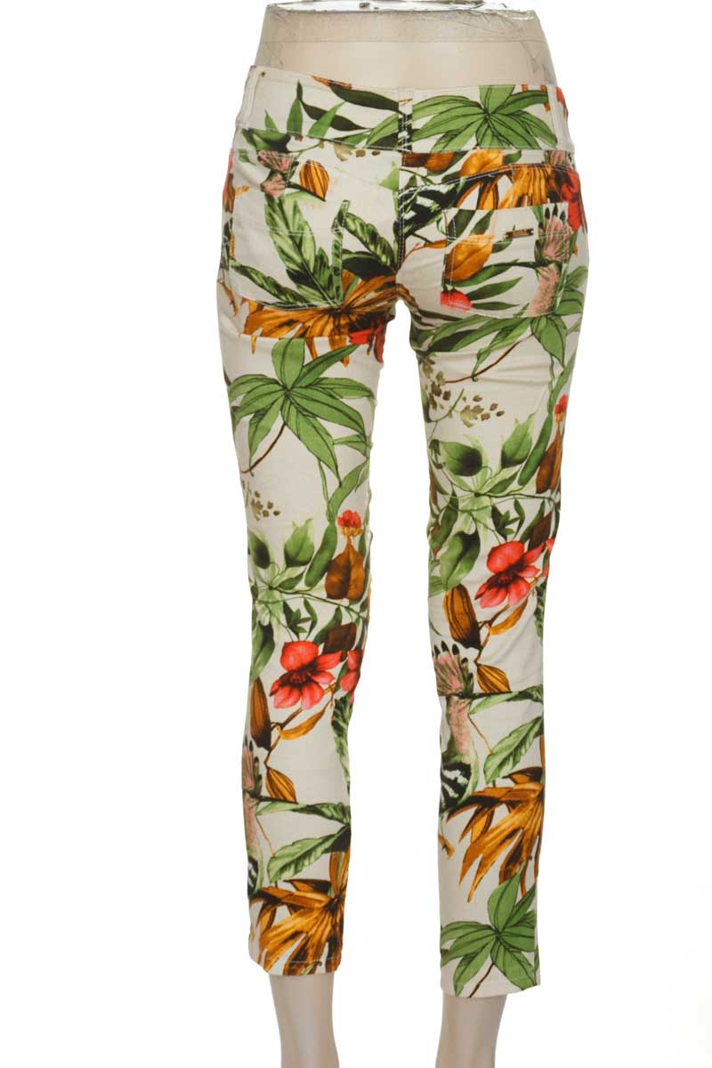 Pantalones color Estampado - Studio F