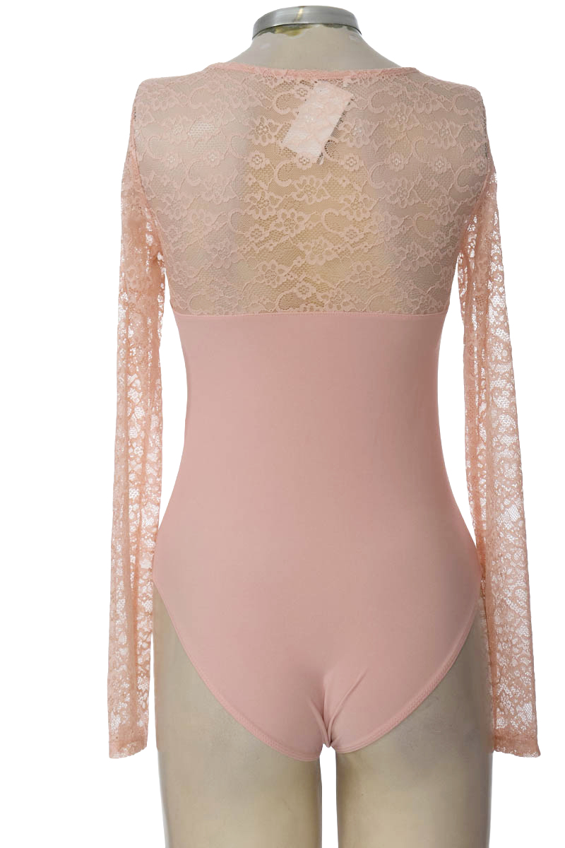 Top / Camiseta color Rosado - Stradivarius