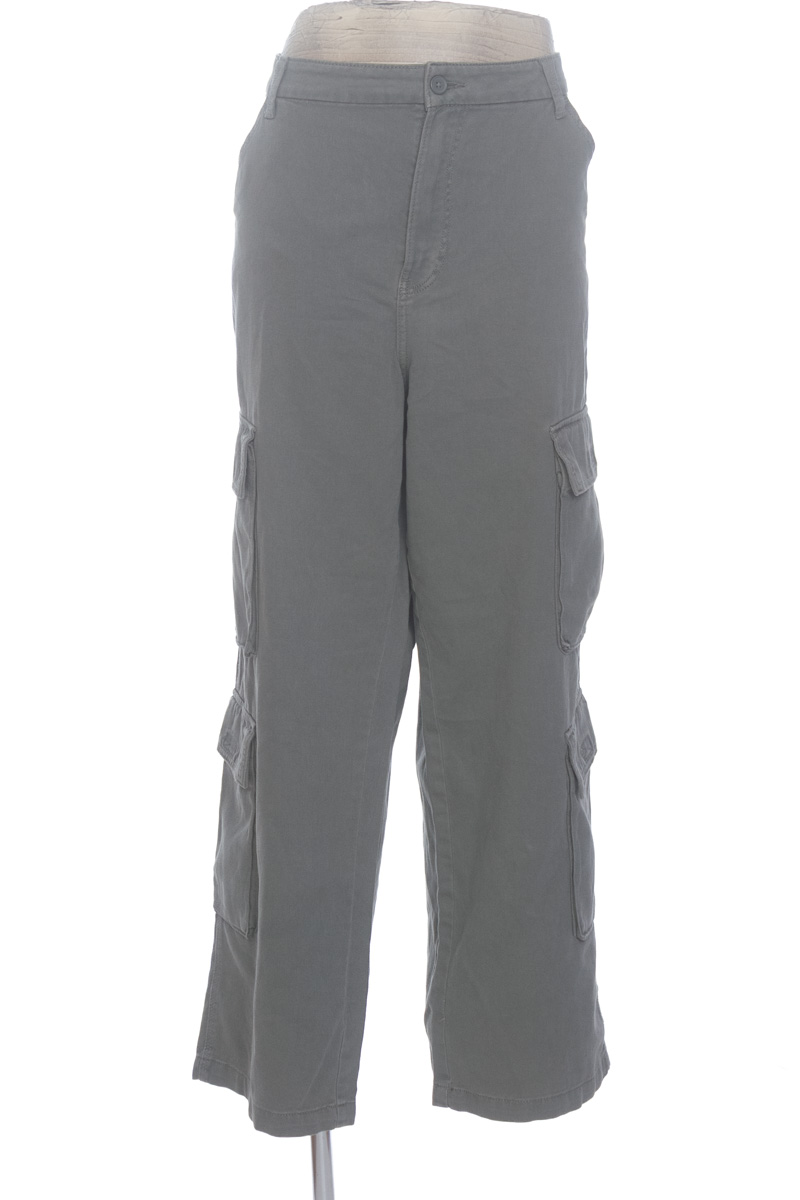 Pantalones color Gris - Divided by H&M