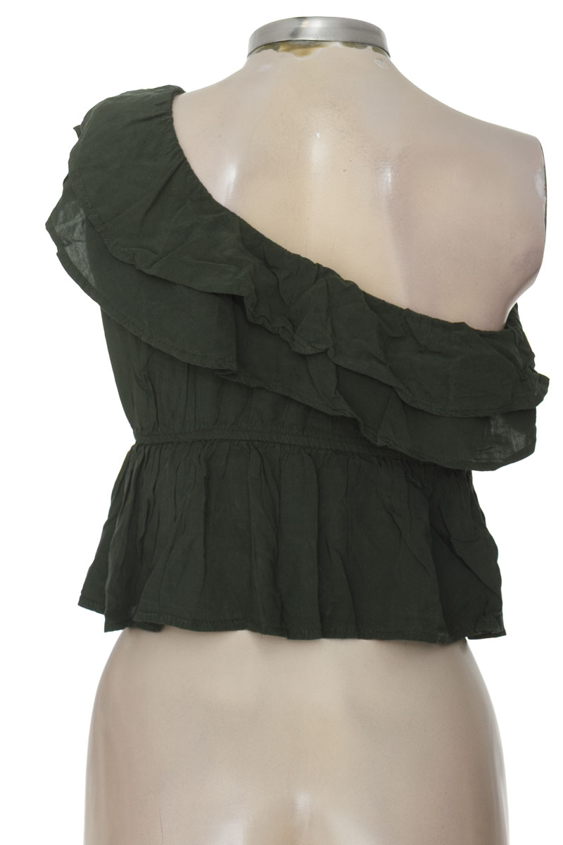 Top / Camiseta color Verde - Tennis