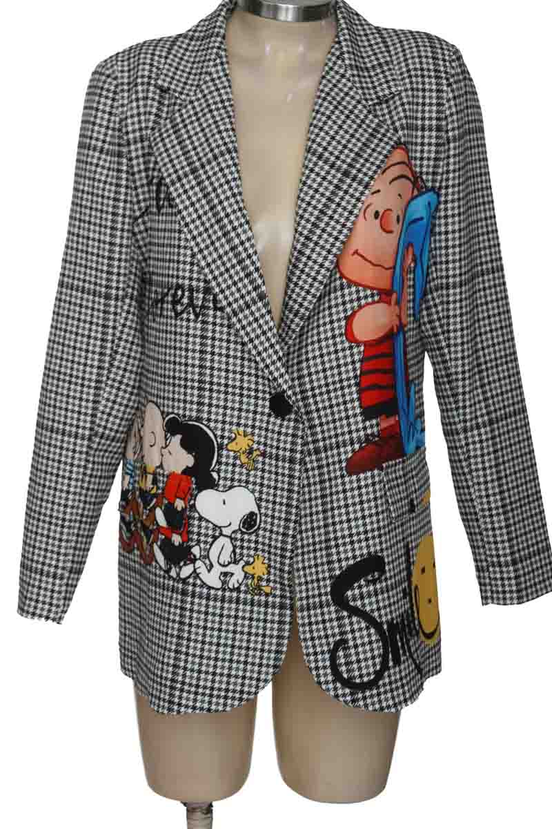 Chaqueta / Abrigo color Negro - Closeando