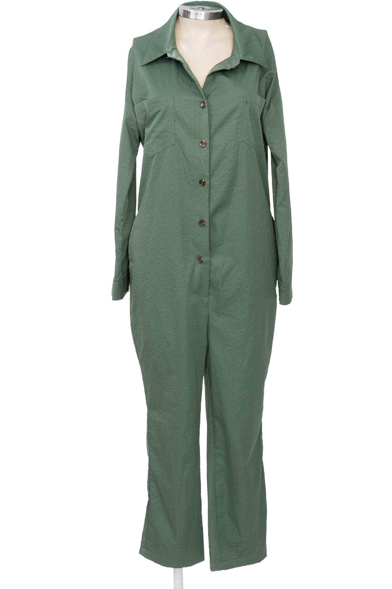 Vestido / Enterizo color Verde - Closeando