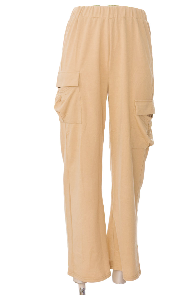 Pantalones color Beige - Closeando