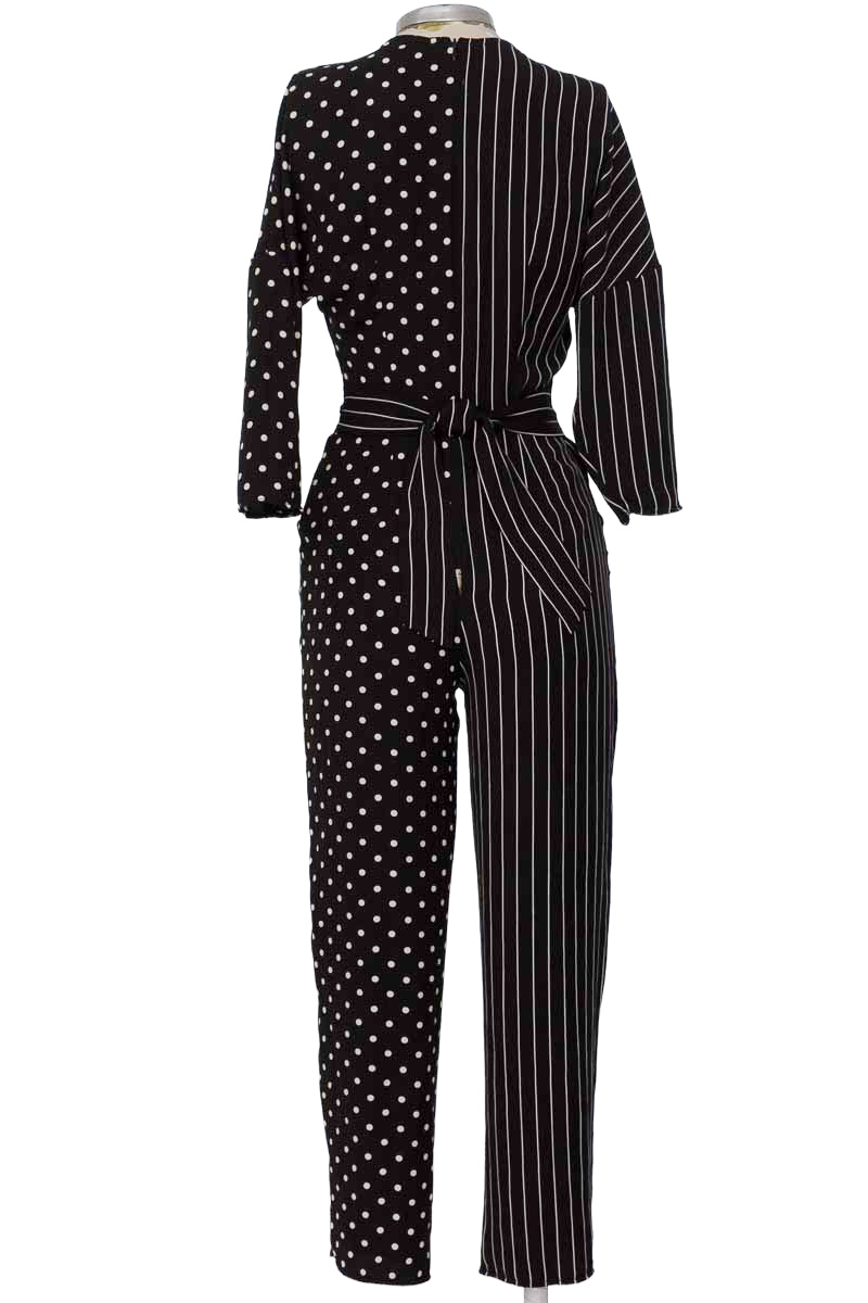 Vestido / Enterizo color Negro - Bershka