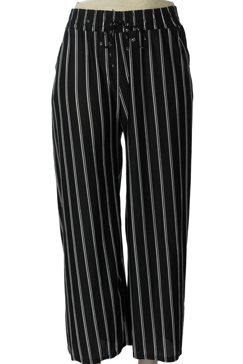 Pantalones color Negro - Closeando