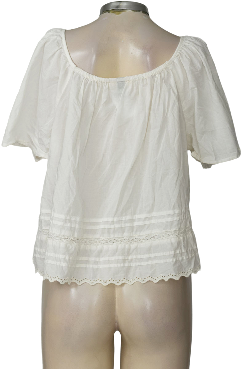 Blusa color Blanco - Universal Thread