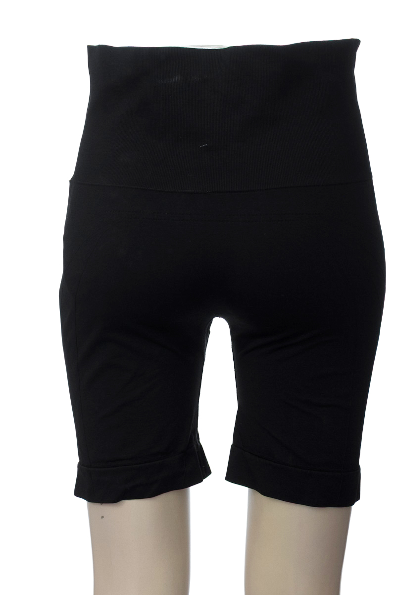 Ropa Deportiva / Salida de Baño color Negro - Leonisa