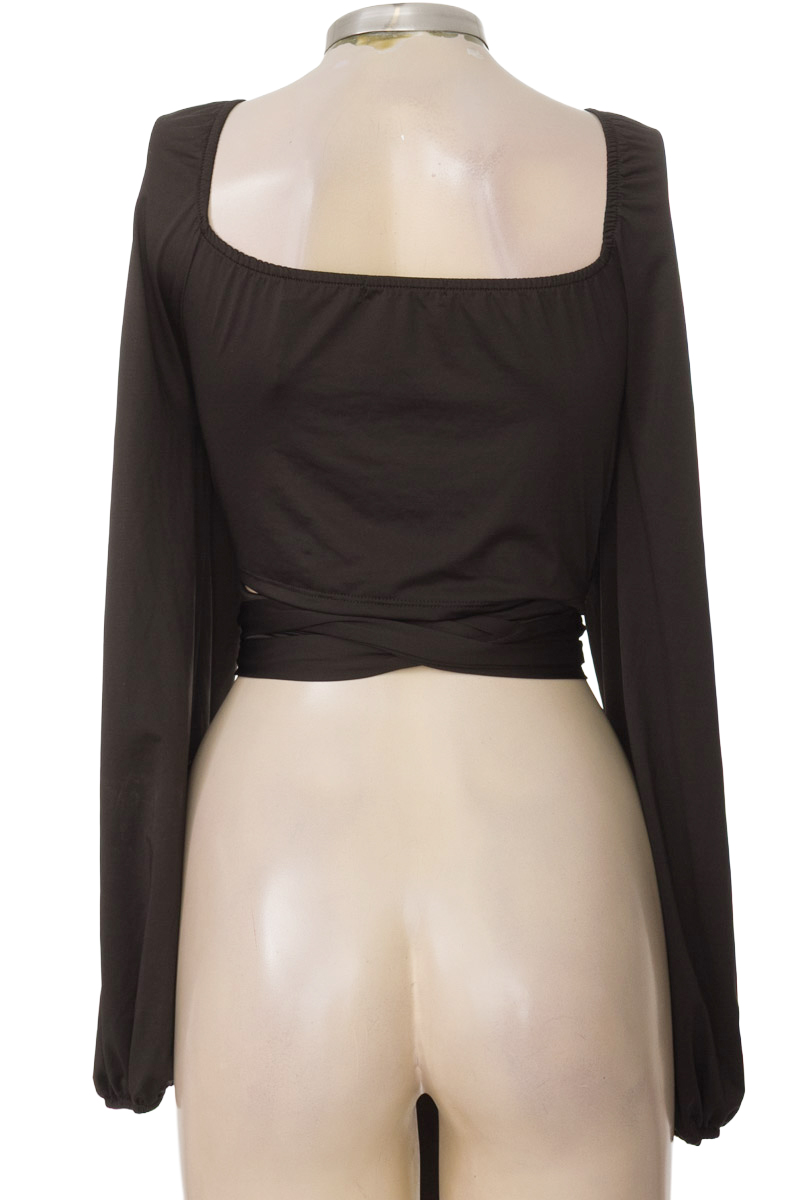 Top / Camiseta color Negro - NAVISSI