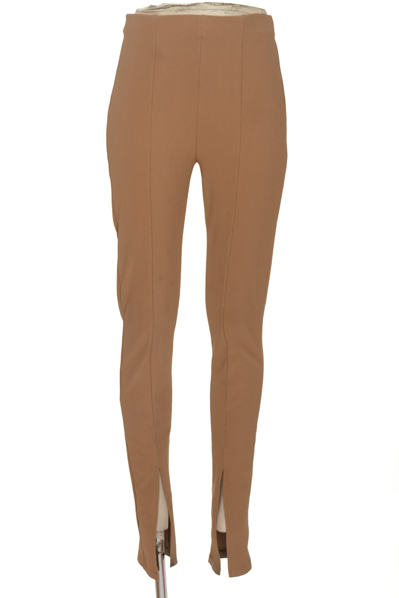 Pantalones color Beige - Zara