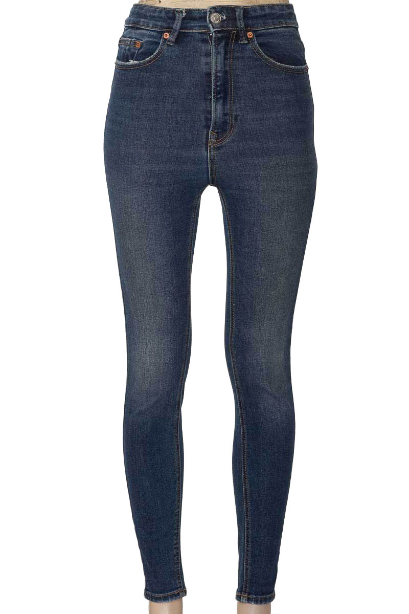 Pantalones color Azul - Stradivarius