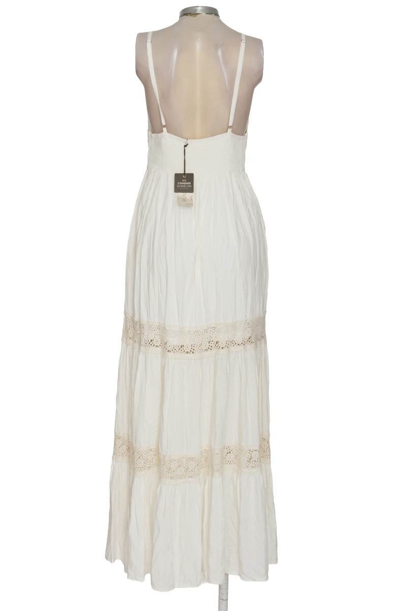 Vestido / Enterizo color Blanco - Solitaire