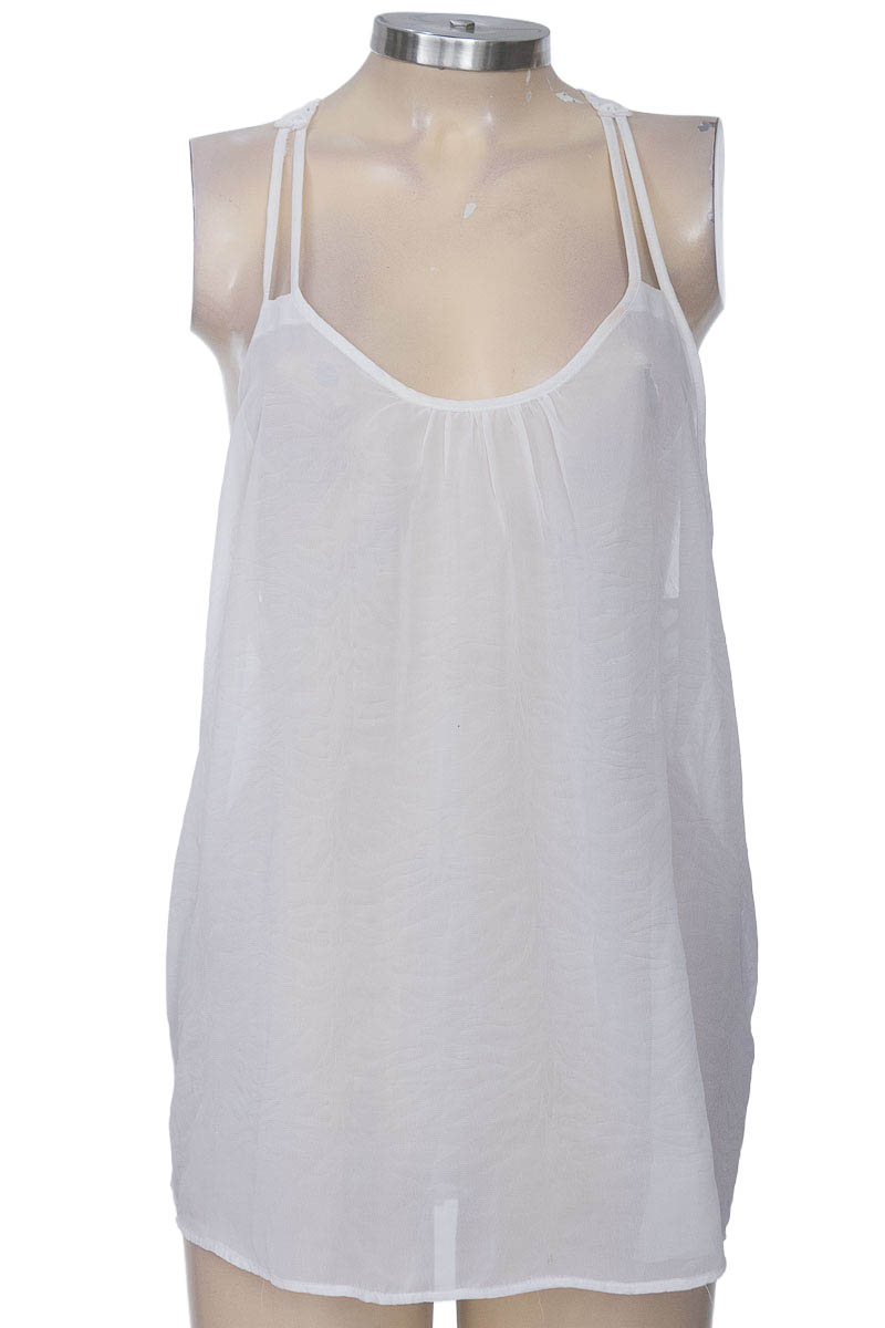 Blusa color Blanco - Closeando