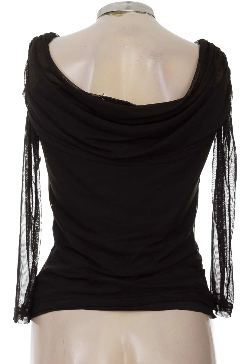 Top / Camiseta color Negro - Momposina