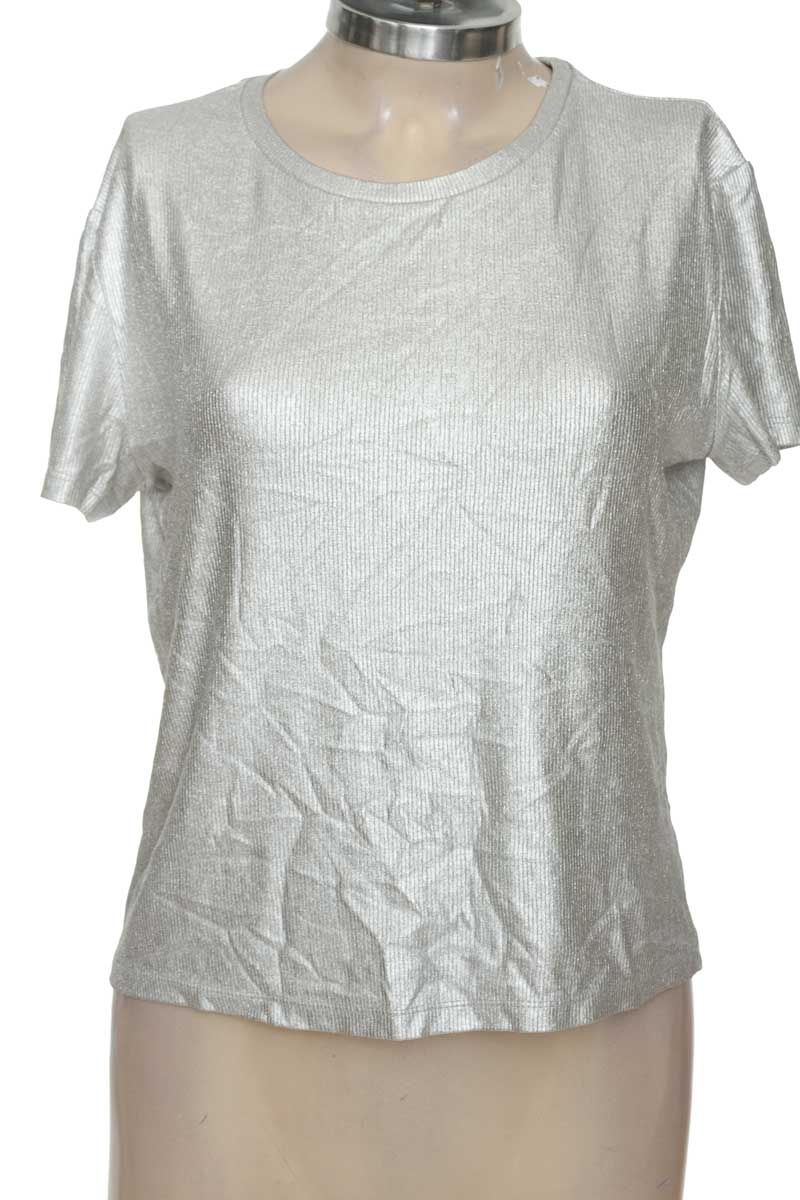 Top / Camiseta color Plateado - Zara